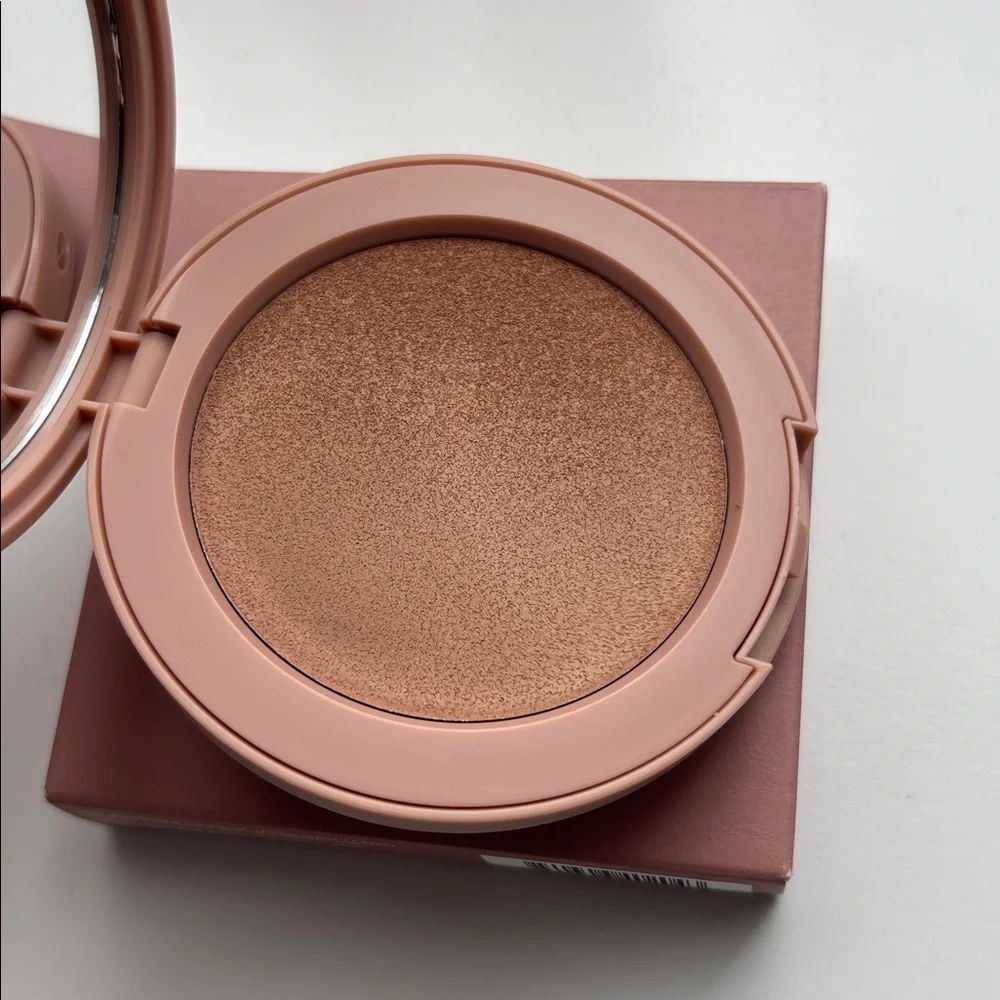🆕 ILIA | Sunshift Weightless Silky Cream Bronzer (ECLIPSE)